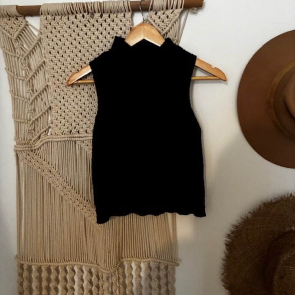 Vintage Cropped Black Mock-Neck Sweater Tank